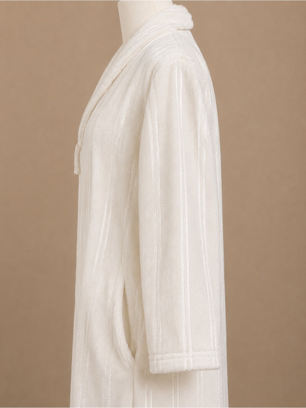 Secret Treasures Plush Zip Front Housecoat Robe XL Winter White Pockets - Picture 5 of 8